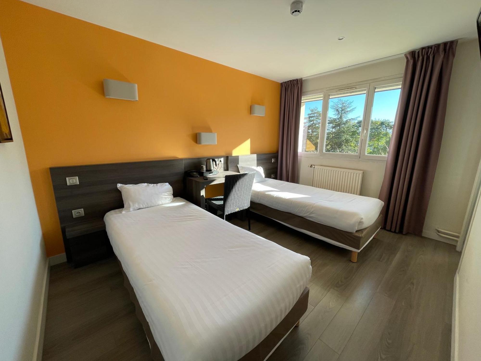 วาลพร์ ลียง Hotel เอกุลลีย์ ภายนอก รูปภาพ
